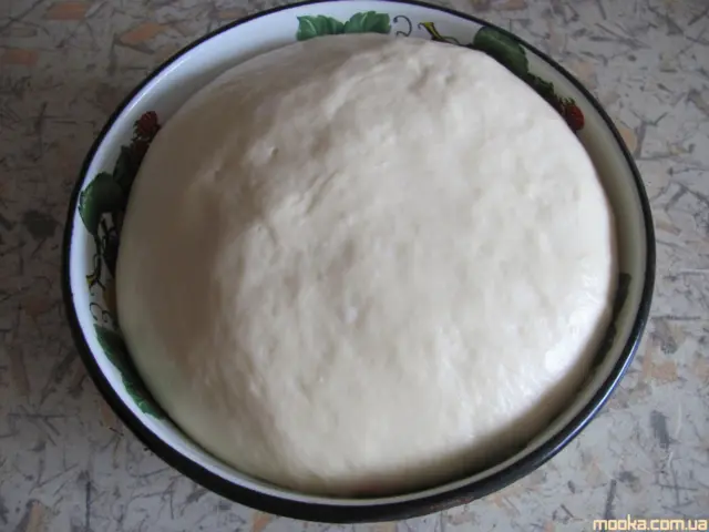 Пирог с капустой, яйцами и сыром