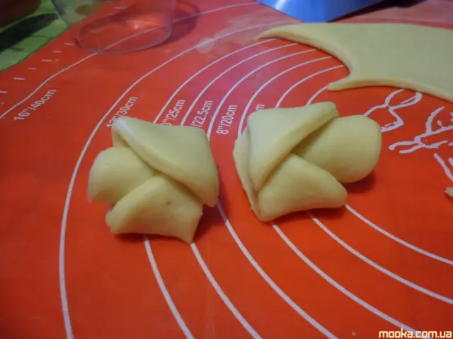 Булочки воздушные, кружевные
