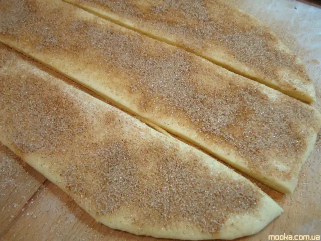 Хлеб ломтиками с корицей