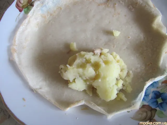 Блины постные на овсяном молоке с картофелем и грибами