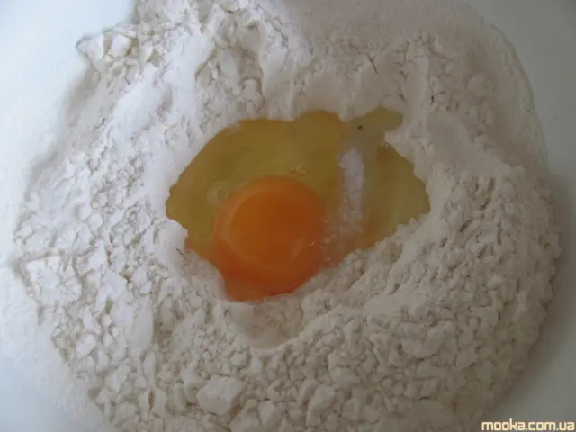 Роти тай (блинчики с бананом и яйцом)
