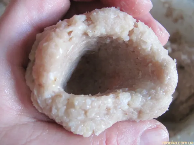 Кеббе с булгуром и кедровыми орехами