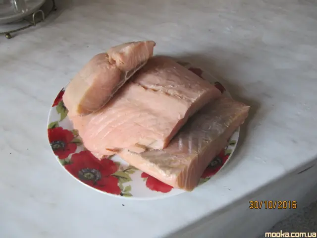 Рыбное филе запеченное в сливках с грибами