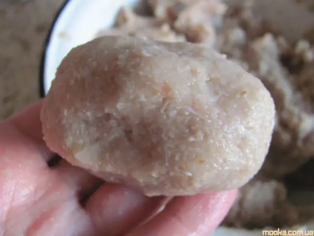 Кеббе с булгуром и кедровыми орехами