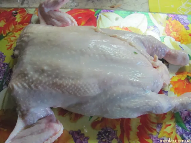 Курица фаршированная блинами