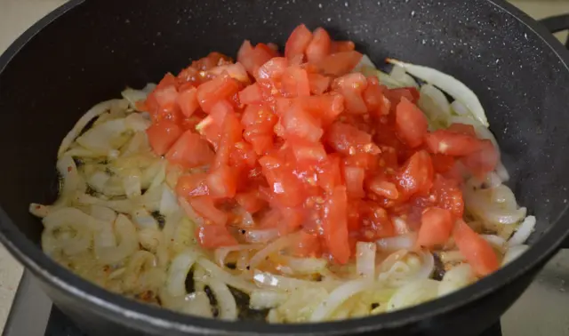 Цыпленок по мароккански с маслинами, лимоном и медом