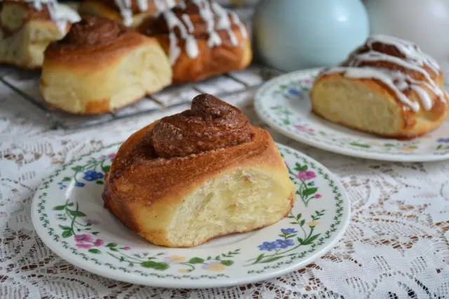 Булочки с корицей  на закваске