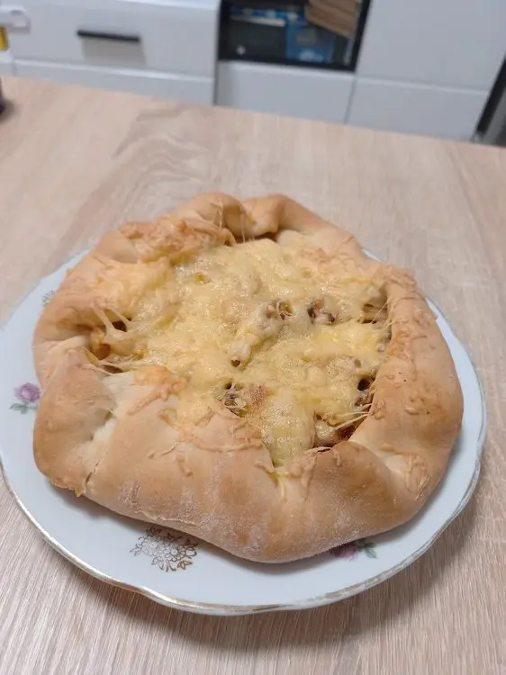 Пирог с курицей из дрожжевого теста