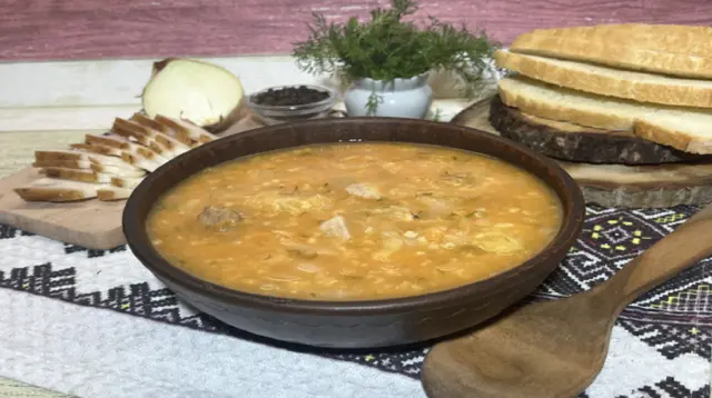 Український капусняк з м'ясом. Рецепт якому понад 100 років