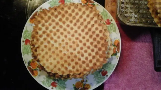 Вафли в электровафельнице