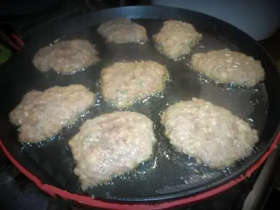 Печеночные котлетки с картофелем