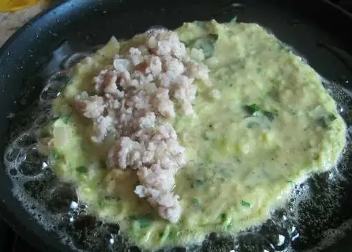 Чебуреки кабачковые