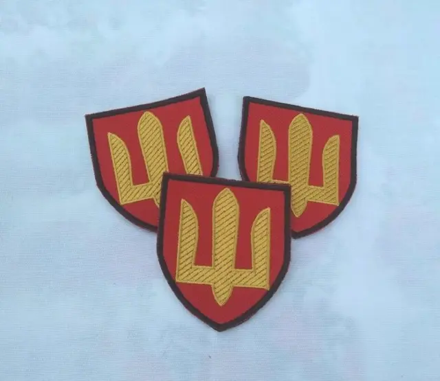 Шеврони\нашивки