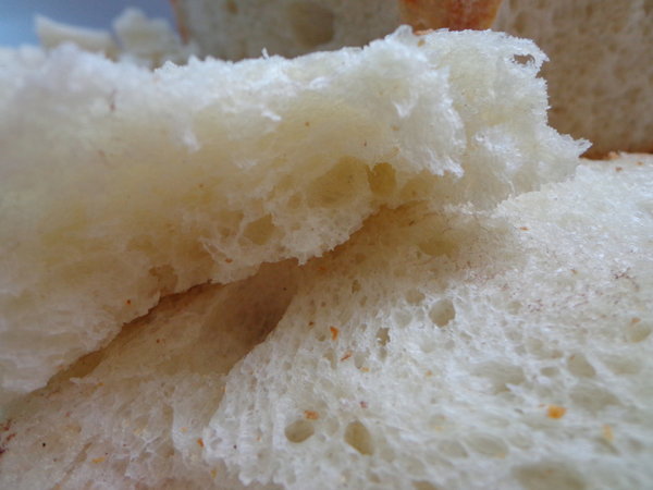 Простой домашний хлеб на закваске с молоком