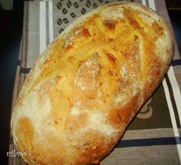 Хлеб с сыром и тмином